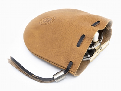 VRDesign-reel-Trutta-Perfetta-Pouch-Ti.jpg